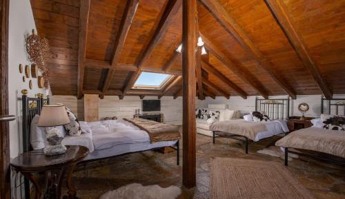 Loft Quadruple Room