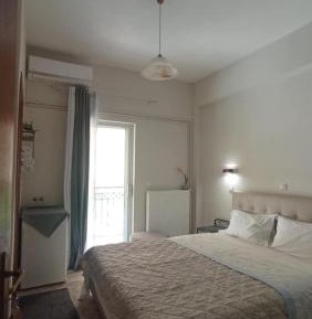 Deluxe Double or Twin Room with Mountain View