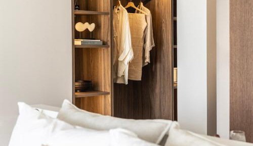 Deluxe Suite with King Size Bed