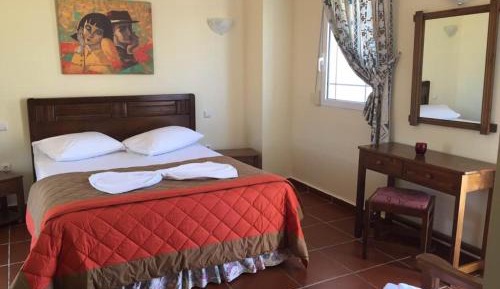 Studio with Sea View (2 Adults)