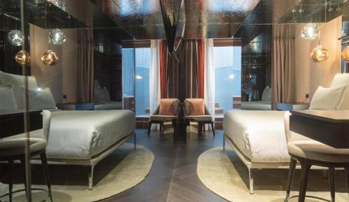 King Guest Room with Terrace and Spa Bath