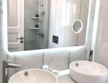 Deluxe Double or Twin Room with Sea View