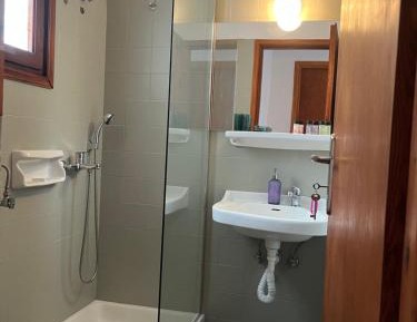 Quadruple Room with Private External Bathroom