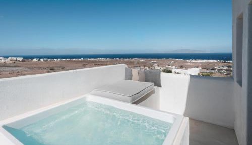 Superior Suite with Sea View and Outdoor Hot tub