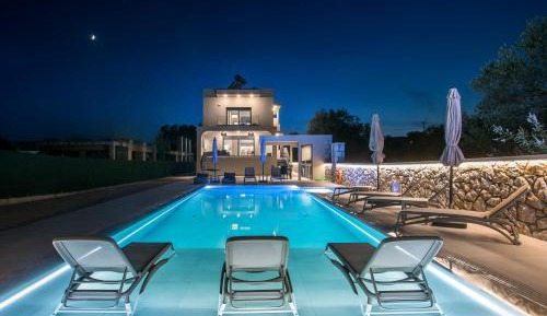 Superior Villa