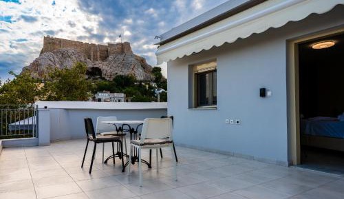 One-Bedroom Apartment with View