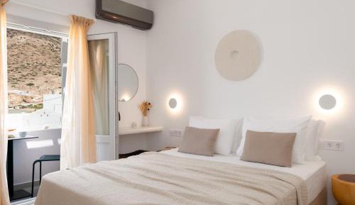 Triple Room with Balcony