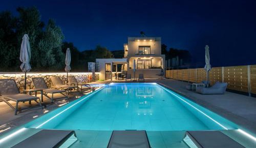 Deluxe Villa