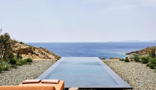 Signature Suite Private Pool