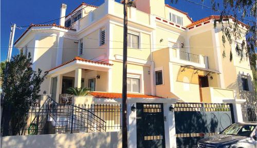 Three-Bedroom Vacation Home 