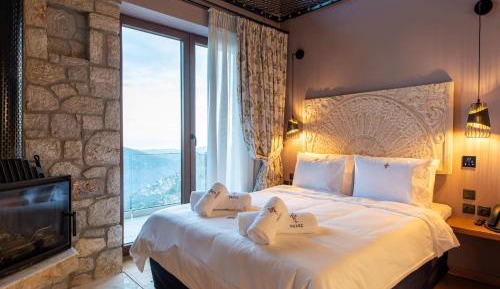  Suite with Mountain View