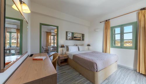 Family One-Bedroom Apartment with Garden View