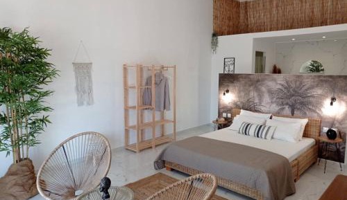 Studio with Sea View