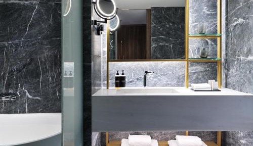 Grand King Suite with Acropolis View