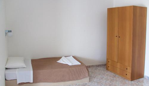 Studio with Side Sea View - 1 Double and 2 Single Beds
