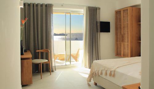 Deluxe Suite with Sea View