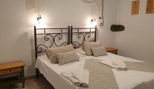 Double Room with Balcony and Sea View