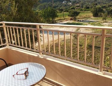 Double or Twin Room with Mountain View
