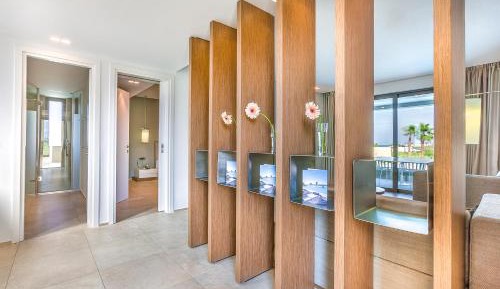 Executive Suite with Two Bedrooms Pool View or Sea View