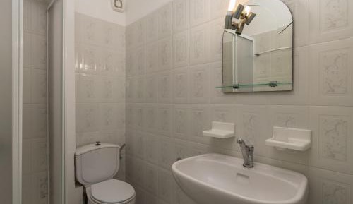 One-Bedroom Apartment  (4 Adults)