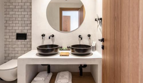Design Maisonette with Jacuzzi