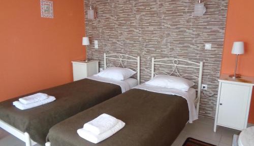 Double or Twin Room with Side Sea View