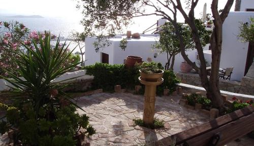 Double Room with Kitchenette corner Pool view