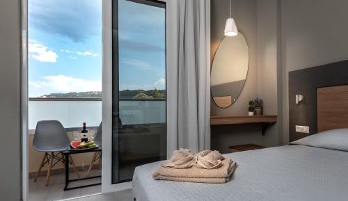 DOUBLE ROOM (On Level)
