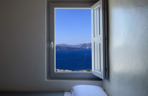 Akrotiri Bed & Breakfast | Acro Blue Luxury Villas