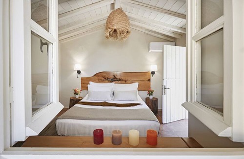 Koukounaries Hotel | Skiathos Ira Hotel