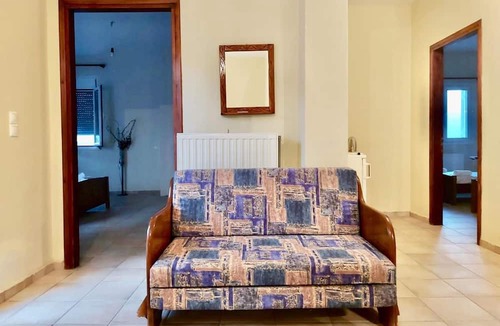 Agios Nikolaos House | 3-bed House Sleeps 7 With Garden