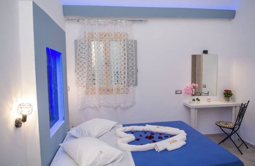 Vourvoulos Hotel | Nalu Suites