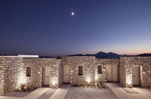 Adamas Hotel | Civitas Milos
