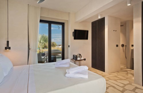 Amoopi Hotel | ALMI LUXURY ROOMS