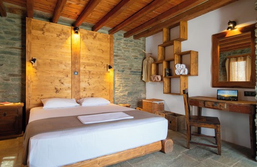Platis Gialos House | Sifnos Roots
