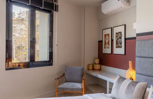 Psirri Apartment | Superb Central Athens Suite With Rooftop Perfect for 5 Guests 85sqm