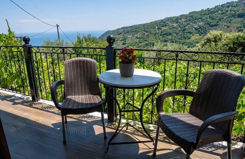 Agios Dimitrios Apartment | Paradeisos Double Room With Balcony 2