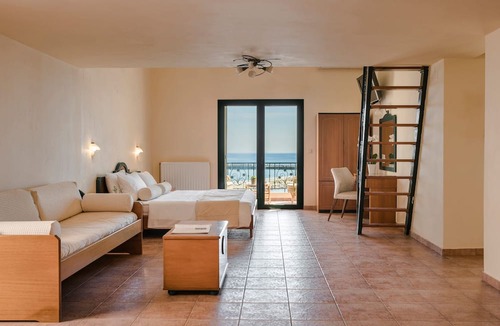 Sipiada Apartment | Griffon Kymi Hotel previously known as Valledi Village