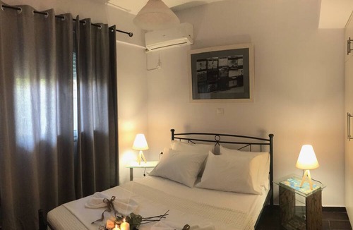 Markopoulon Apartment | Suite Drakos Honey