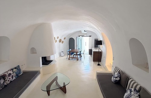 Firostefani House | Alta Vista Suites