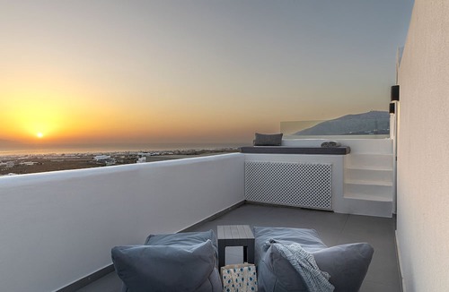 Karterados Hotel | Onyx Hotel & Suites