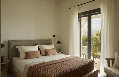 Pesada Villa | Sui Generis Villa