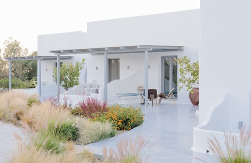 Naxos Town Hotel | Crystal Mare Suites