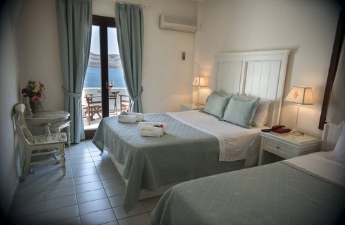 Petra Hotel | Clara Hotel
