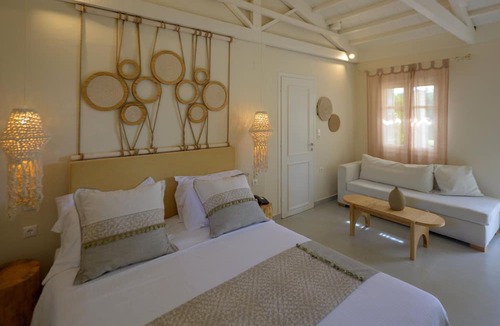 Neapoli House | Oikies Small Elegant Houses