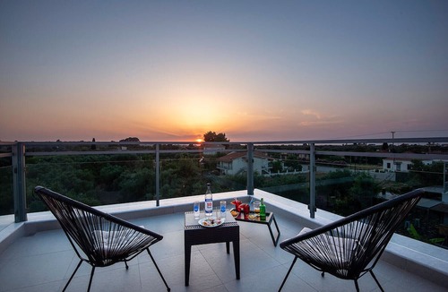 Kato Achaia Villa | Nefeli's Luxury Villa - Private pool - ADA compliant - Near Patras - Peloponnese