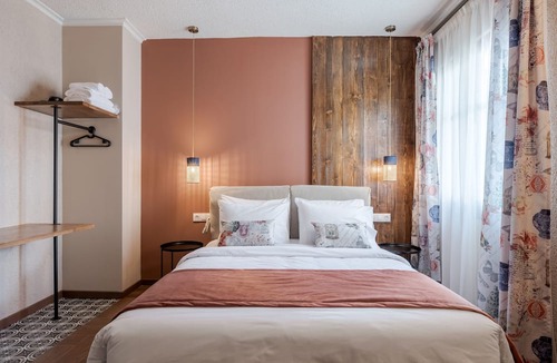 Arachova House | Paeonia
