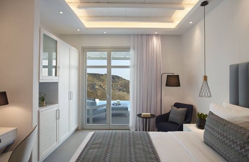 Agios Stefanos Hotel | Epic Blue Mykonos