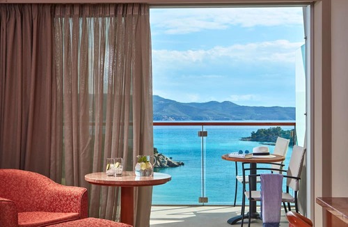 Agii Anargiri Hotel | AKS Hinitsa Bay