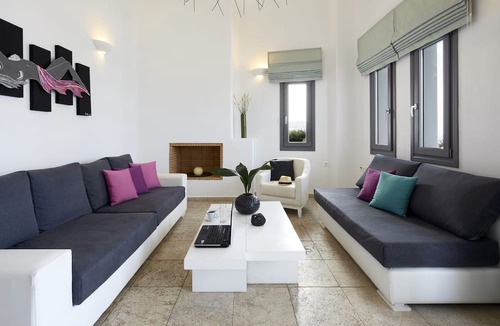 Akrotiri Hotel | Santorini Princess Presidential Suites